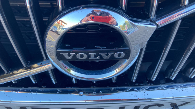 Volvo Xc60 2.0 B4D Inscription 5dr AWD Geartronic Diesel Estate